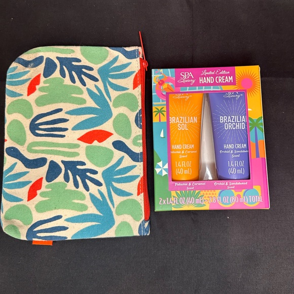 🎄🎁 Spa Luxury Limited Edition Hand Cream Set & Ipsy Bag - Picture 2 of 4